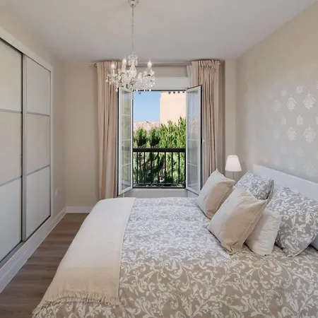 Amazing Duplex Next To The In Apartment