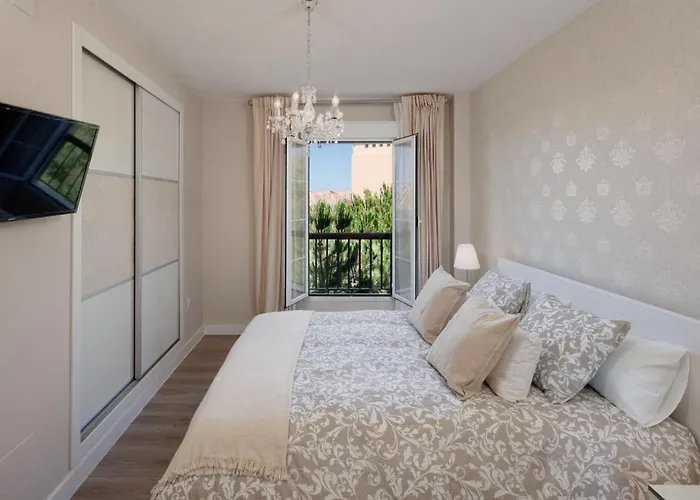 Amazing Duplex Next To The In Apartment